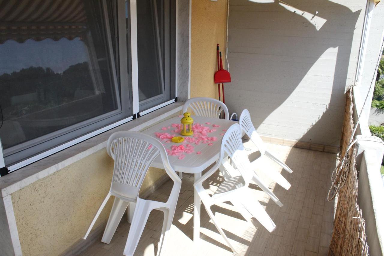La Ca' Al Mare Appartement Carrara Buitenkant foto
